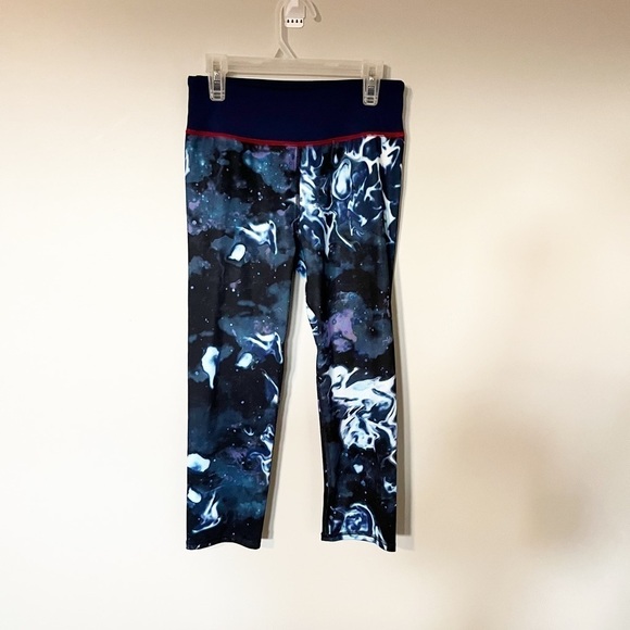 Disney her universe Superman track suit (jacket and leggings ) size medium - Picture 5 of 14